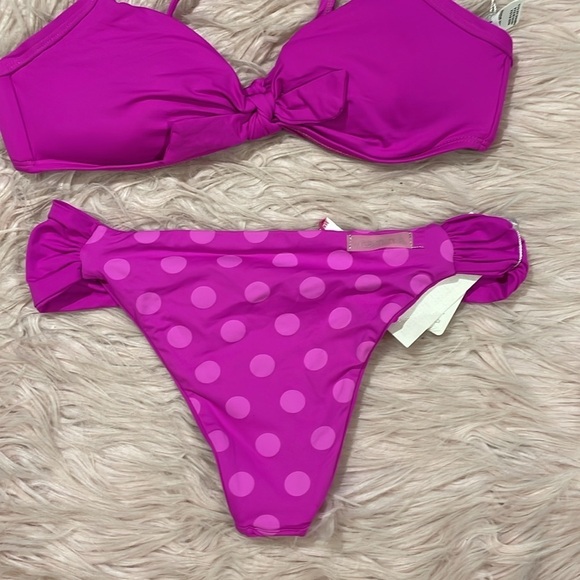 NWT Vitamin A Fuchsia Pink Push Up Polka Dot Reversible Bikini Set - Picture 2 of 9